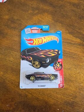 Hot Wheels 70 Chevy Camaro Black Gold HW Flames 8/10 Diecast Muscle Car New